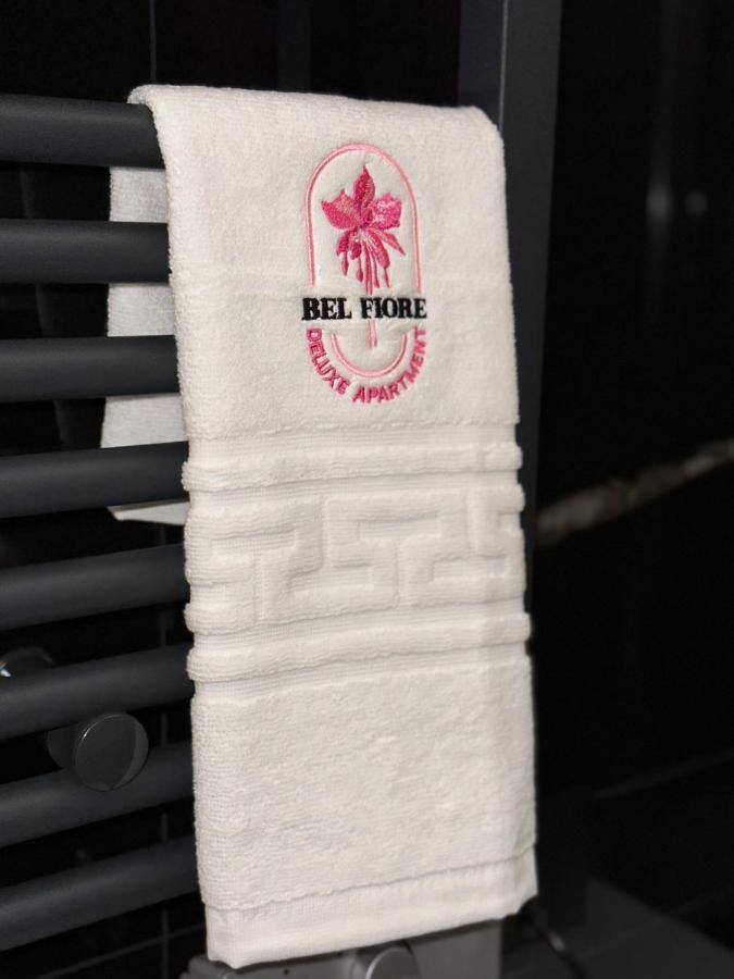 Bel Fiore Deluxe Apartment เจนัว ภายนอก รูปภาพ