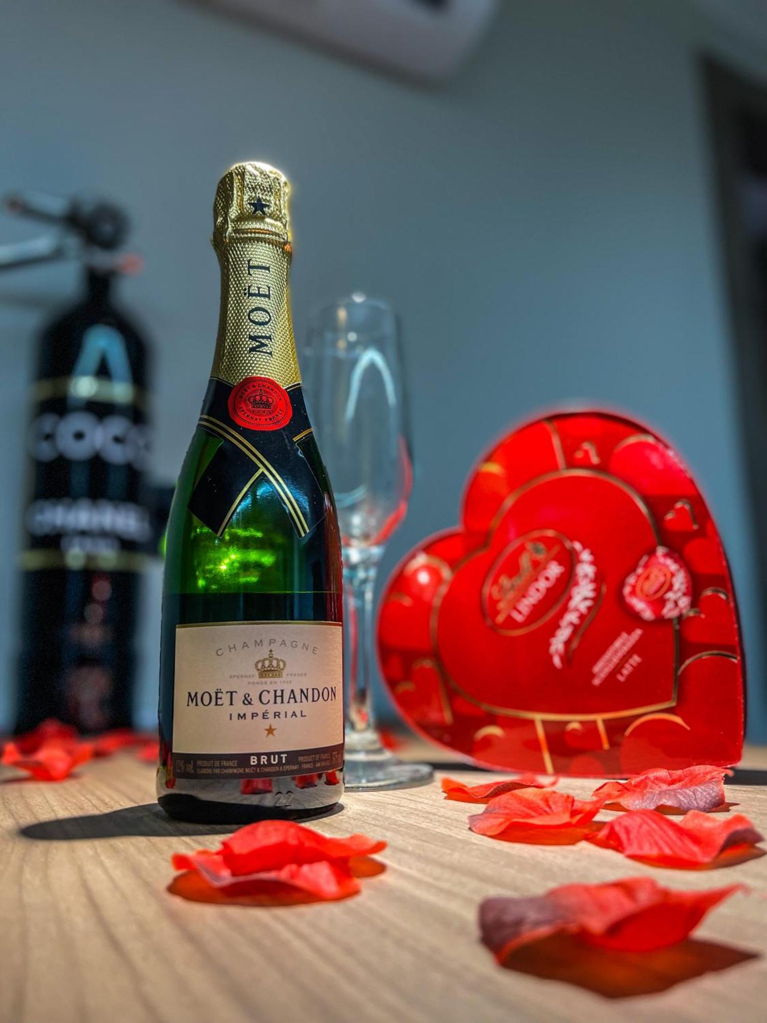 Bel Fiore Deluxe Apartment เจนัว ภายนอก รูปภาพ